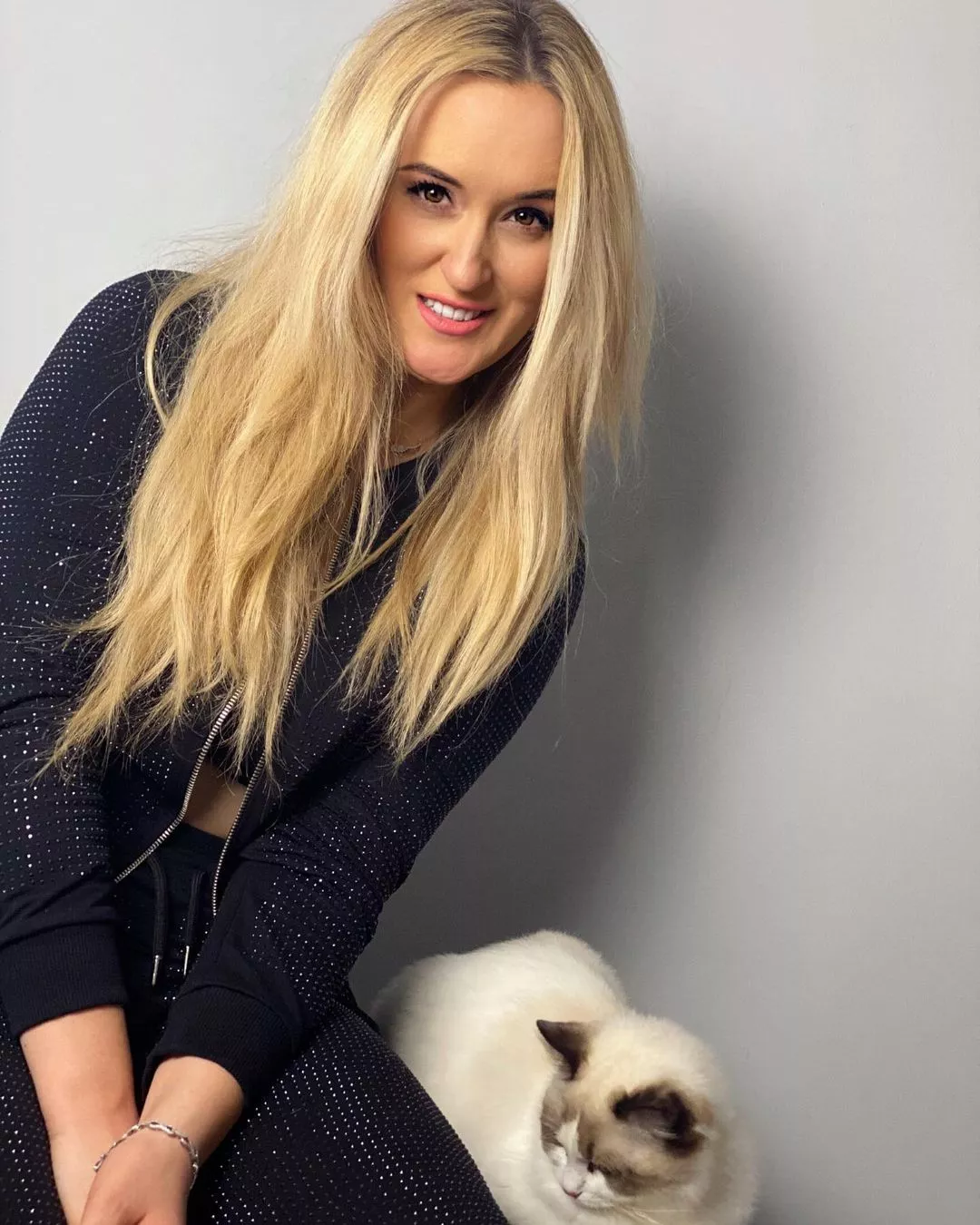 Znana wokalistka disco polo oddała swoje ”dzieci” do adopcji! Urocze maluchy trafiły do kochającego domu! 